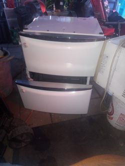 Washer And Dryer Pedestal Storage Compartment