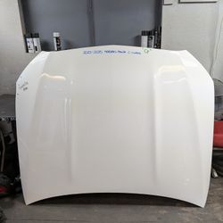 2022-2023-2024-2025 MERCEDES-BENZ C-CLASS C300 SEDAN HOOD OEM USED