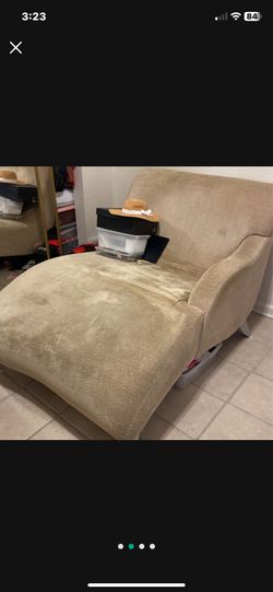 Big Chase Chair And Comfortable , $ 150 Best Offer