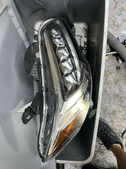 2016 to 2017 Acura Rdx headlight paired