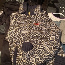 Hollister Sweater For Sale 