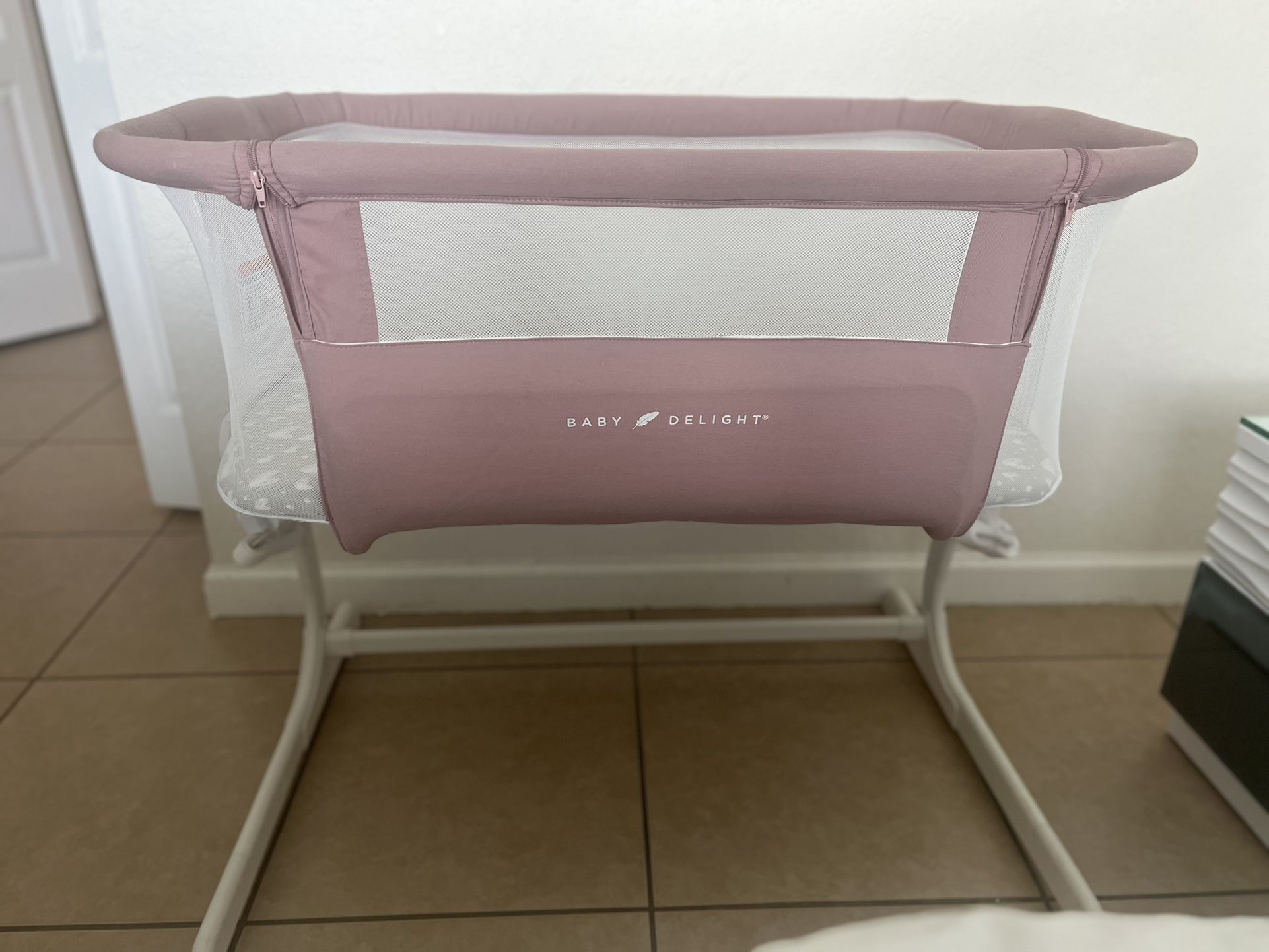 Baby Delight Bassinet