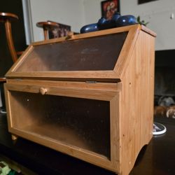 Two tier bread box