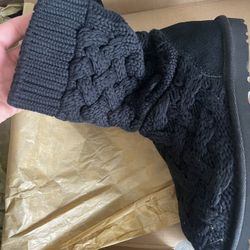 UGGS Sizes 8 And Nine 