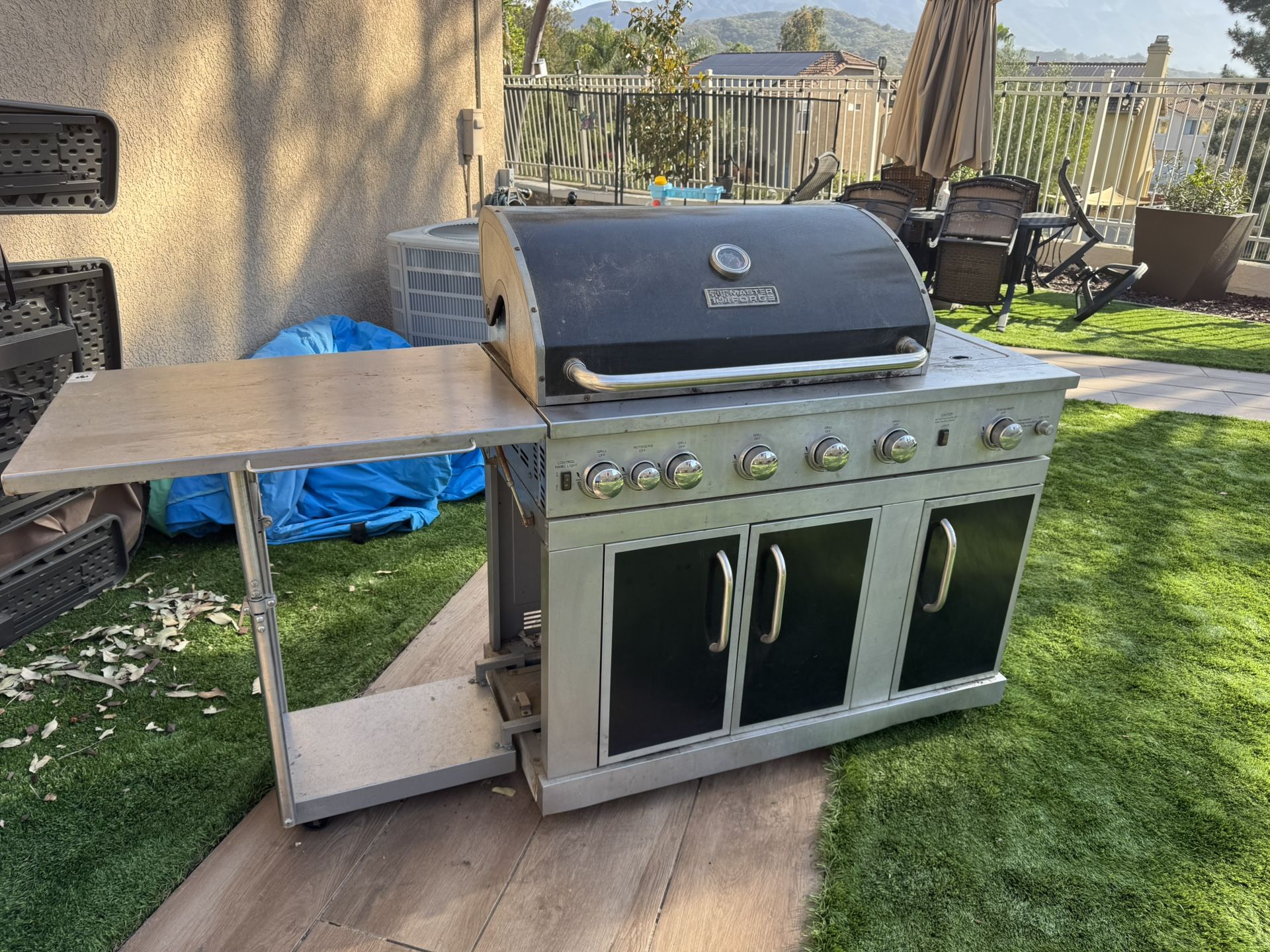 Ugly Bbq Grill - Needs Work But Works