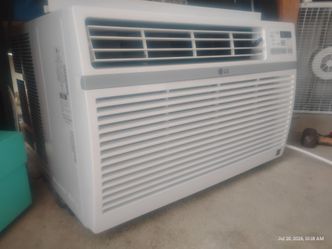 10,000 BTU AC~ LG BRAND~BLOWS COLD.COLD.COLD