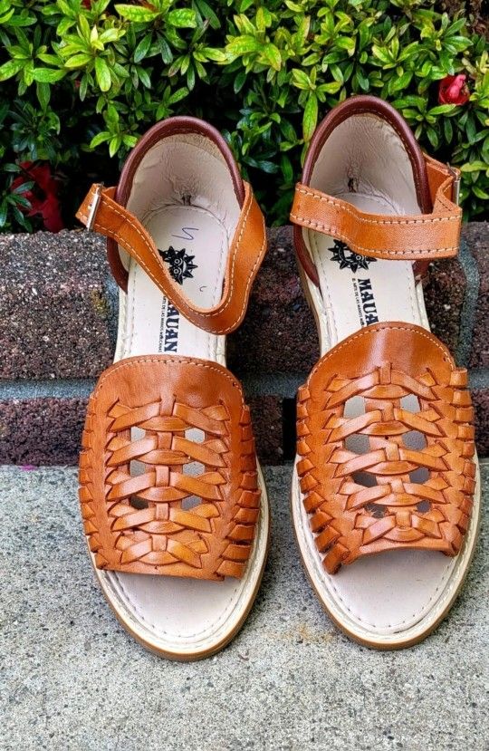 Size 8 Women's Huarache Artesenal Mexicano Mexican sandals Multiple Designs