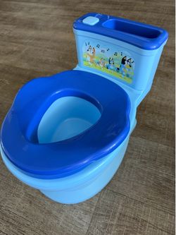 Bluey potty trainer w sound. Baby
