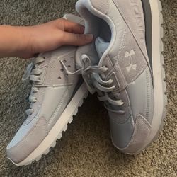 men’s 9 Underarmour 