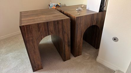 2 coffee tables 50$