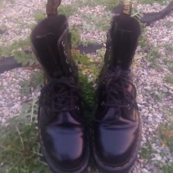 Dr Martens Jardon Women's Platform Boots -size 9  Black