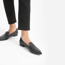 EVERLANE THE BOSS POINTED TOE FLAT Black Leather Shoes 