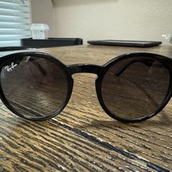 Kids Ray ban Sunglasses RB9064S (used)