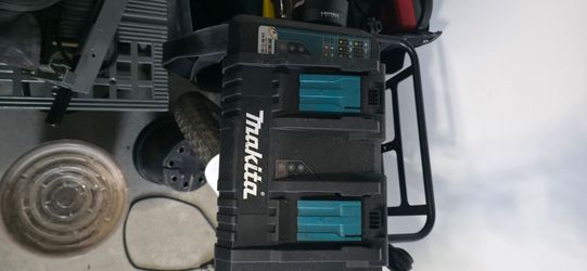 Makita battery charger