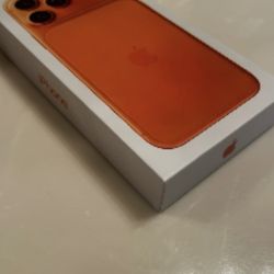 Unlocked Apple iPhone 17 Pro Max- Orange  256mb NEW