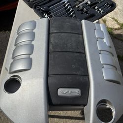 Engine Cover G8 Gt (discontinued)