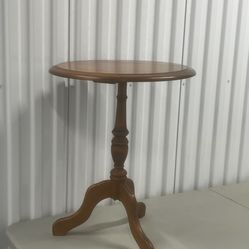Vintage Pedestal Table With Round Top Free Shipping Minor Blemish.  Used in good condition with minor cosmetic blemishes. These blemishes are in the f