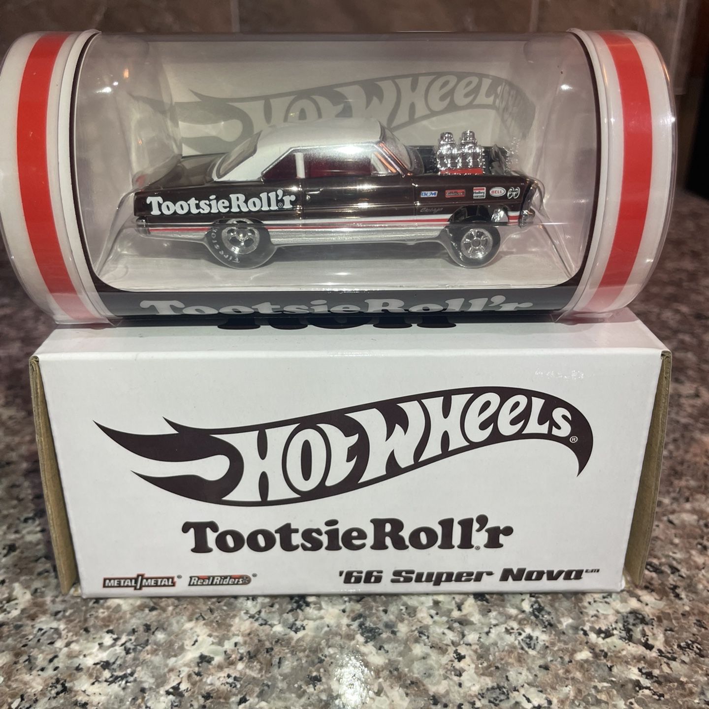 Hot Wheels 66 SUPER NOVA TOOTSIE ROLL'R Roller 2020 RED LINE CLUB