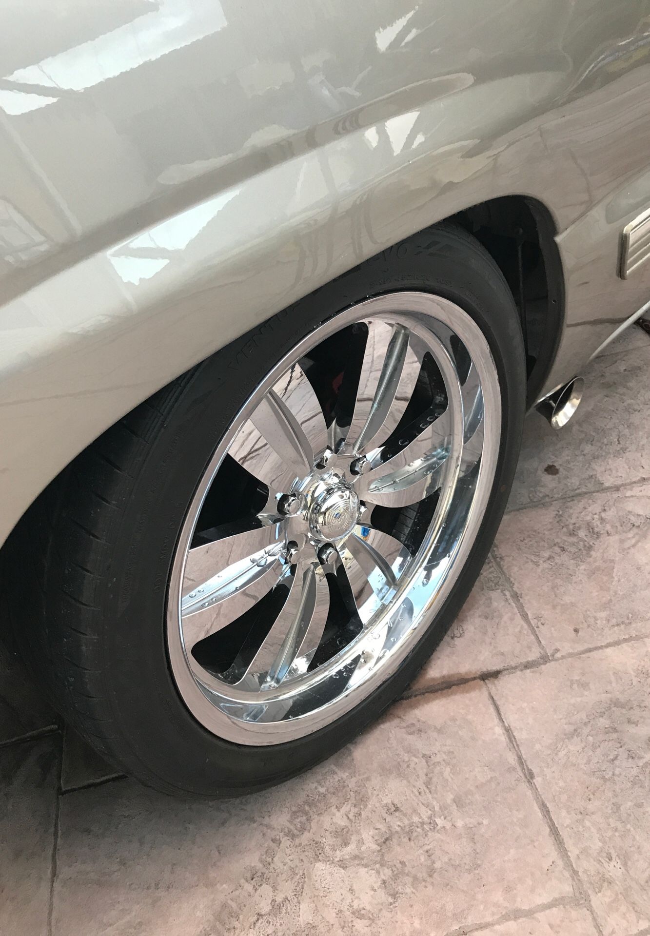 20 inch centerline wheels 6 lug
