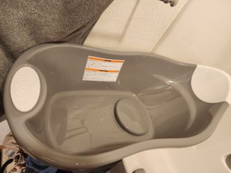 Free baby bathtub