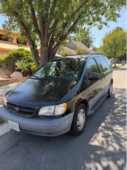 1999 Toyota Sienna