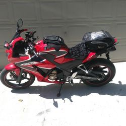 2019 CBR300R 2091 MILES
