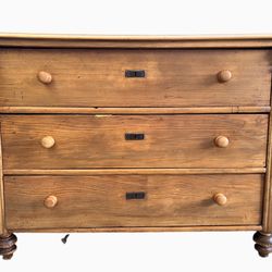 Antique Chest of Drawers