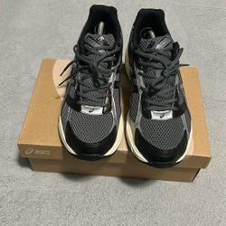 ASICS  Steel Grey/black