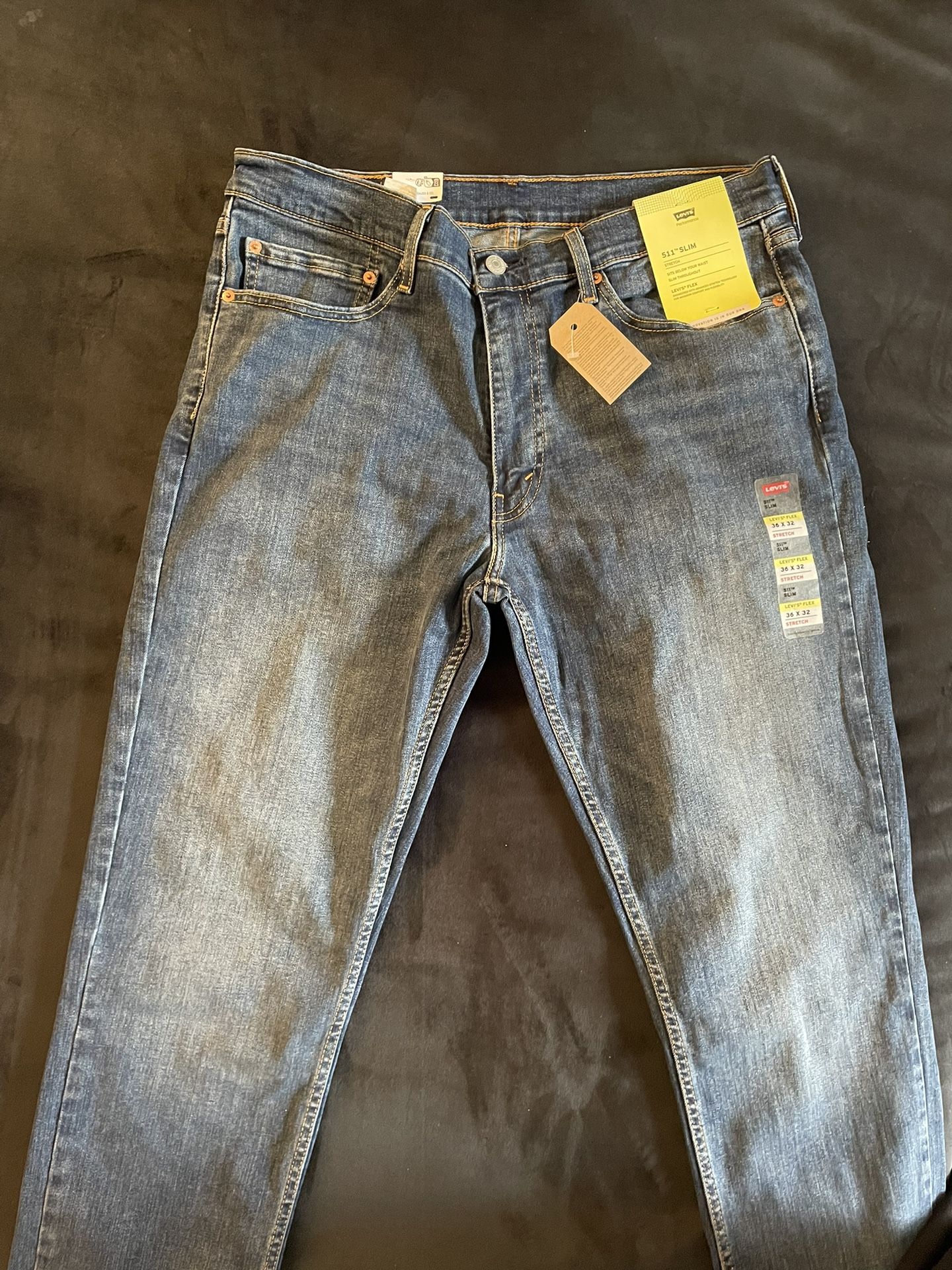 Men’s Levi Jeans 36x32 New with Tags 
