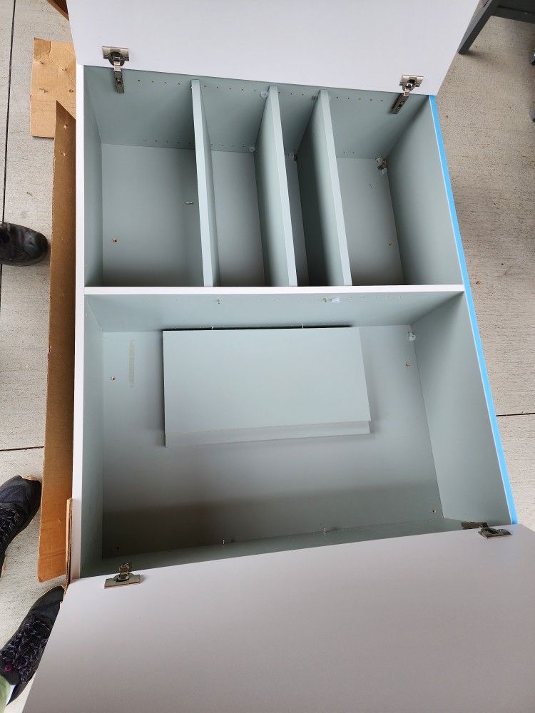 Euro Style White Gloss Upper Cabinet