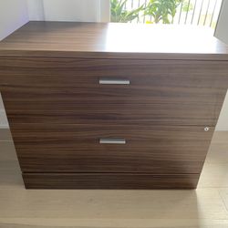 Desk With Matching Filing Cabinet 