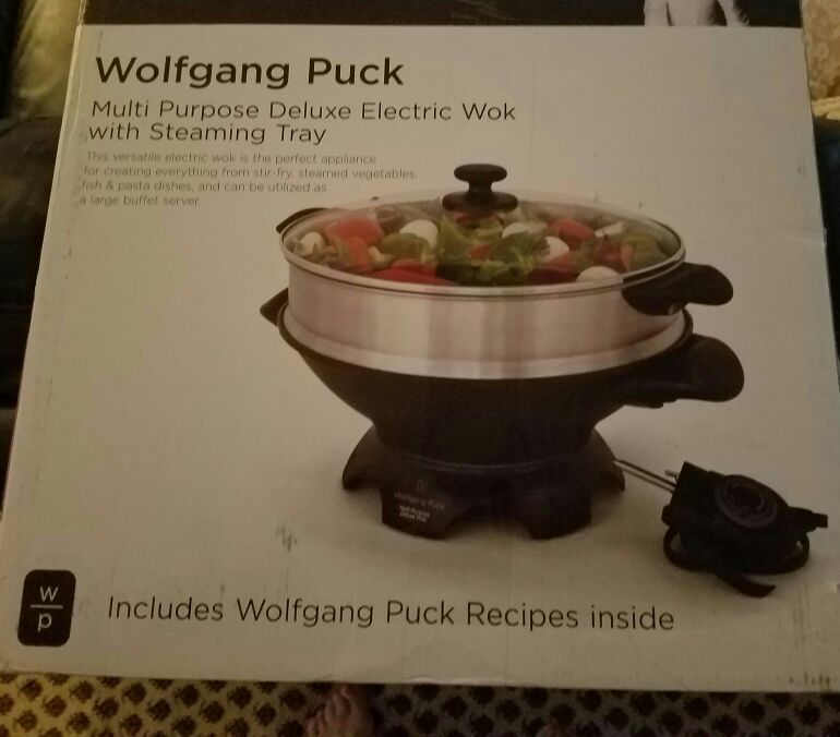 Wolfgang Puck Multipurpose Deluxe Electric Wok w/Steaming Tray