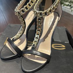 Bebe Shireen Black Heels Gold Chain Size 7 Brand New. 