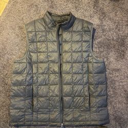 Men’s Black Puffer Vest – Clean Condition – Ready Today”