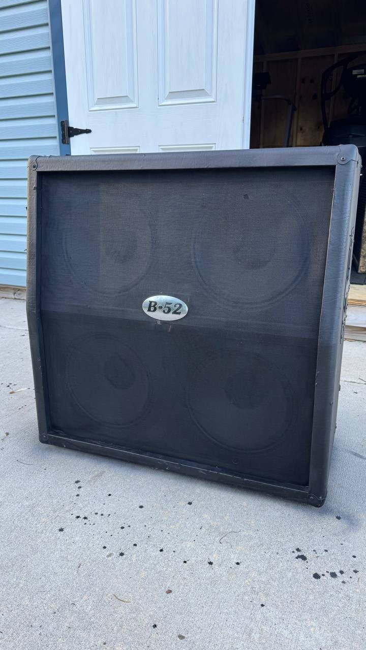 Restock B-52 AT-412 480W 4x12 Mono/Stereo Guitar Cabinet Angled