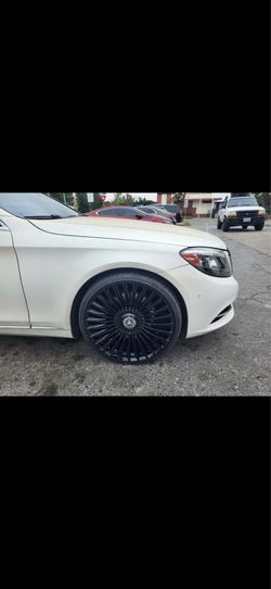 Mercedes s550 22” new blk monsory Styie blk rims with floating caps and new tires set