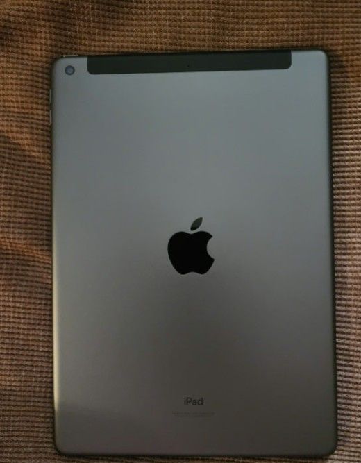 iPad 6th generation cellular unlocked