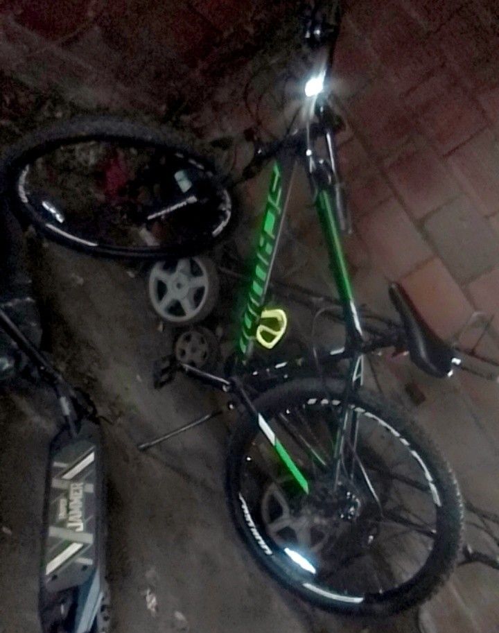 Brand New Schwinn Men's Bike