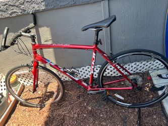 Fuji Road Bike / Fitness Bike – Shimano Components – Great Condition