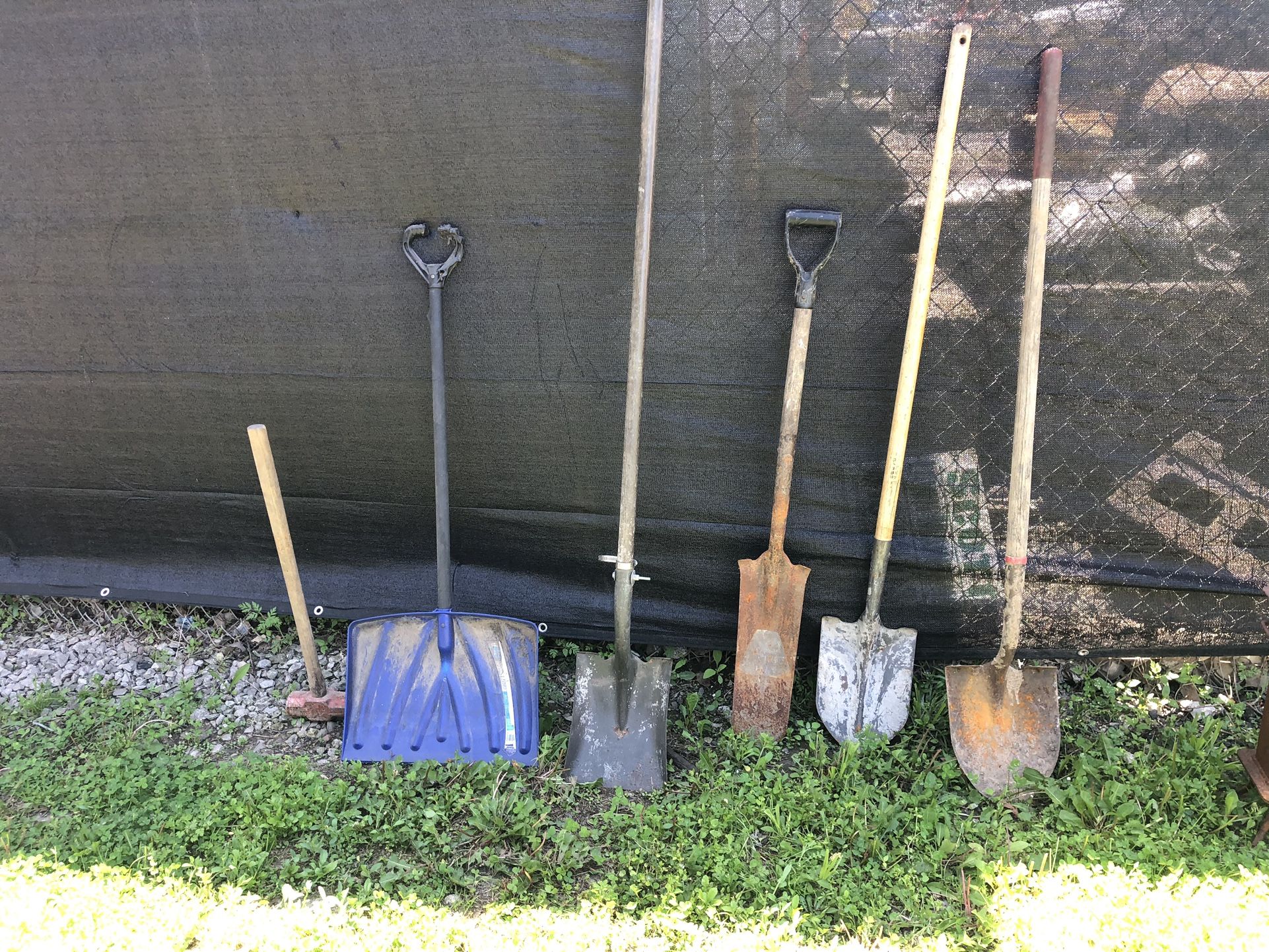 Shovels For Construction Work
