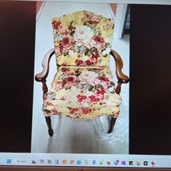 Antique Bedroom Armchair with Pillow