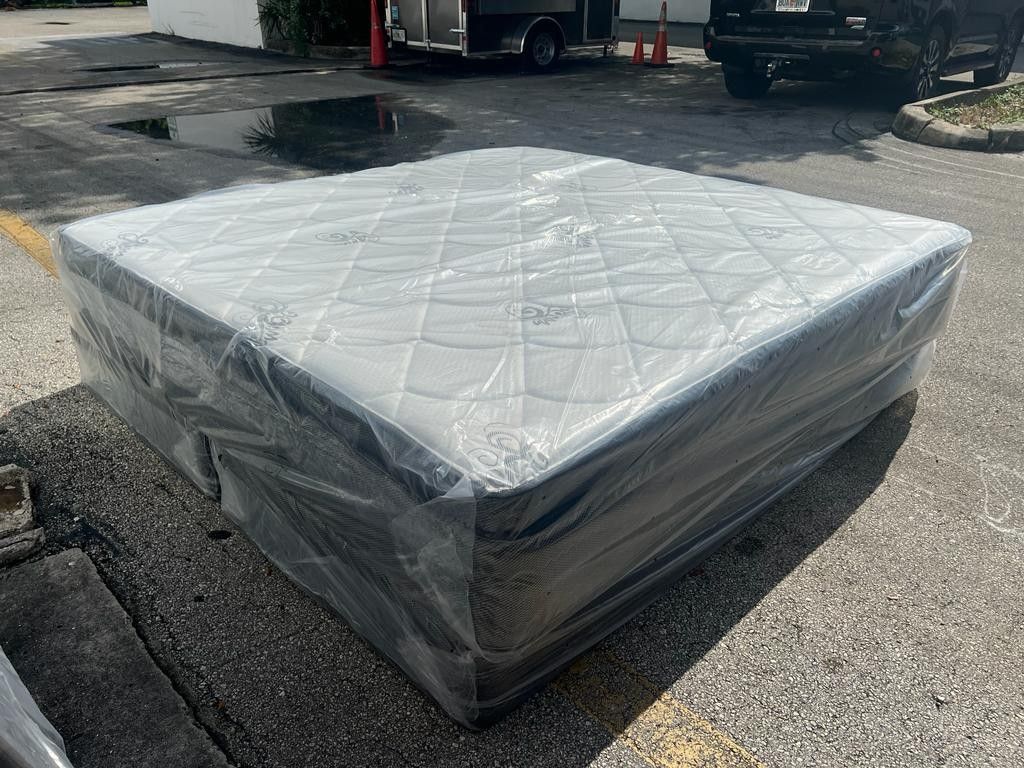 NEW MATTRESS KING SIZE PILLOW-TOP WITH BOX SPRING