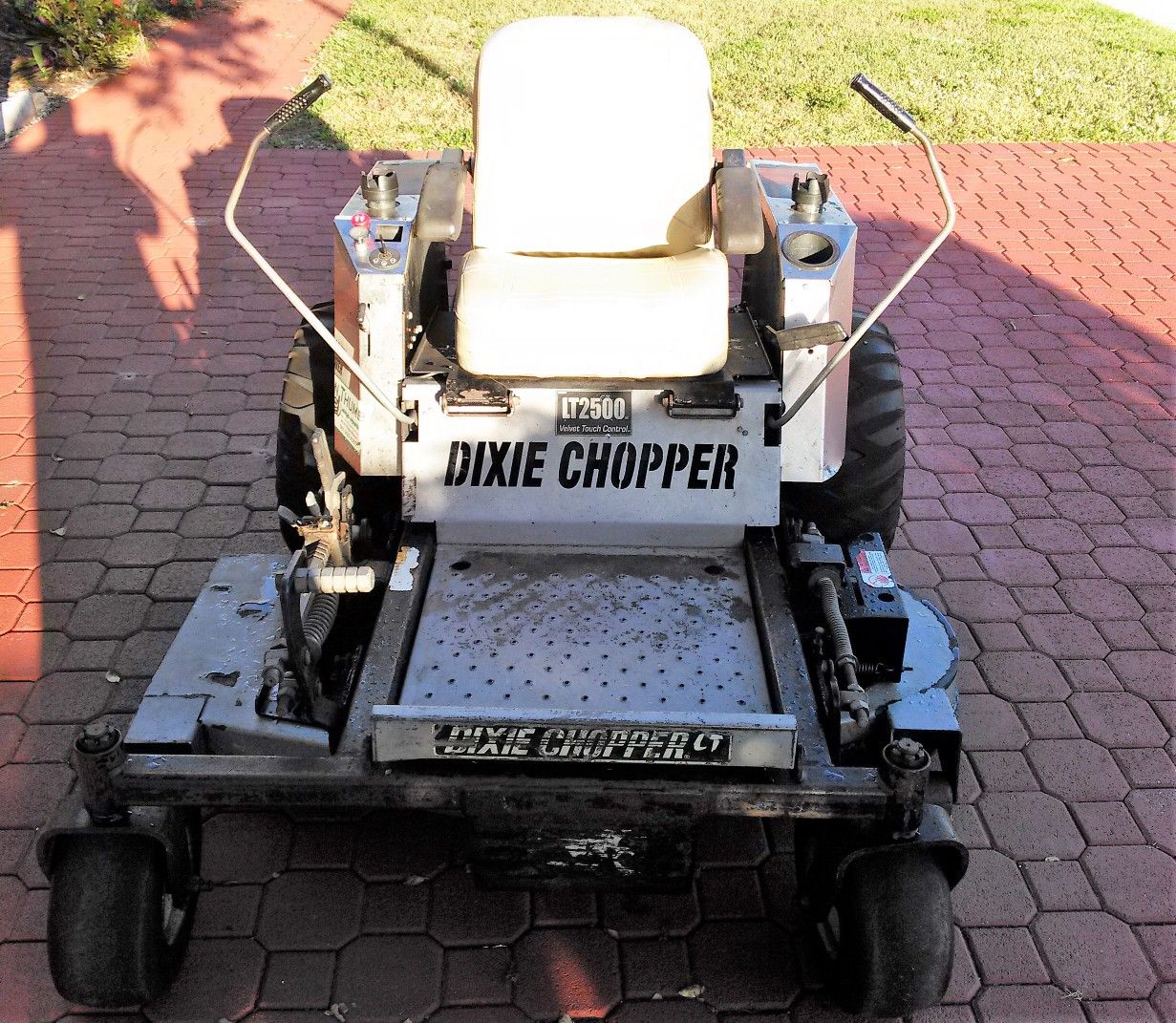 Dixie Chopper LT2500 Silver Eagle Commercial Zero Turn Lawn Mower with 25hp Engine See Description for Sale in Palm Beach FL OfferUp