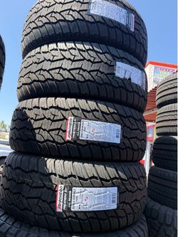 🚨‼️vendo set de llantas Lt 33x12.50 15 Royal black allterain
