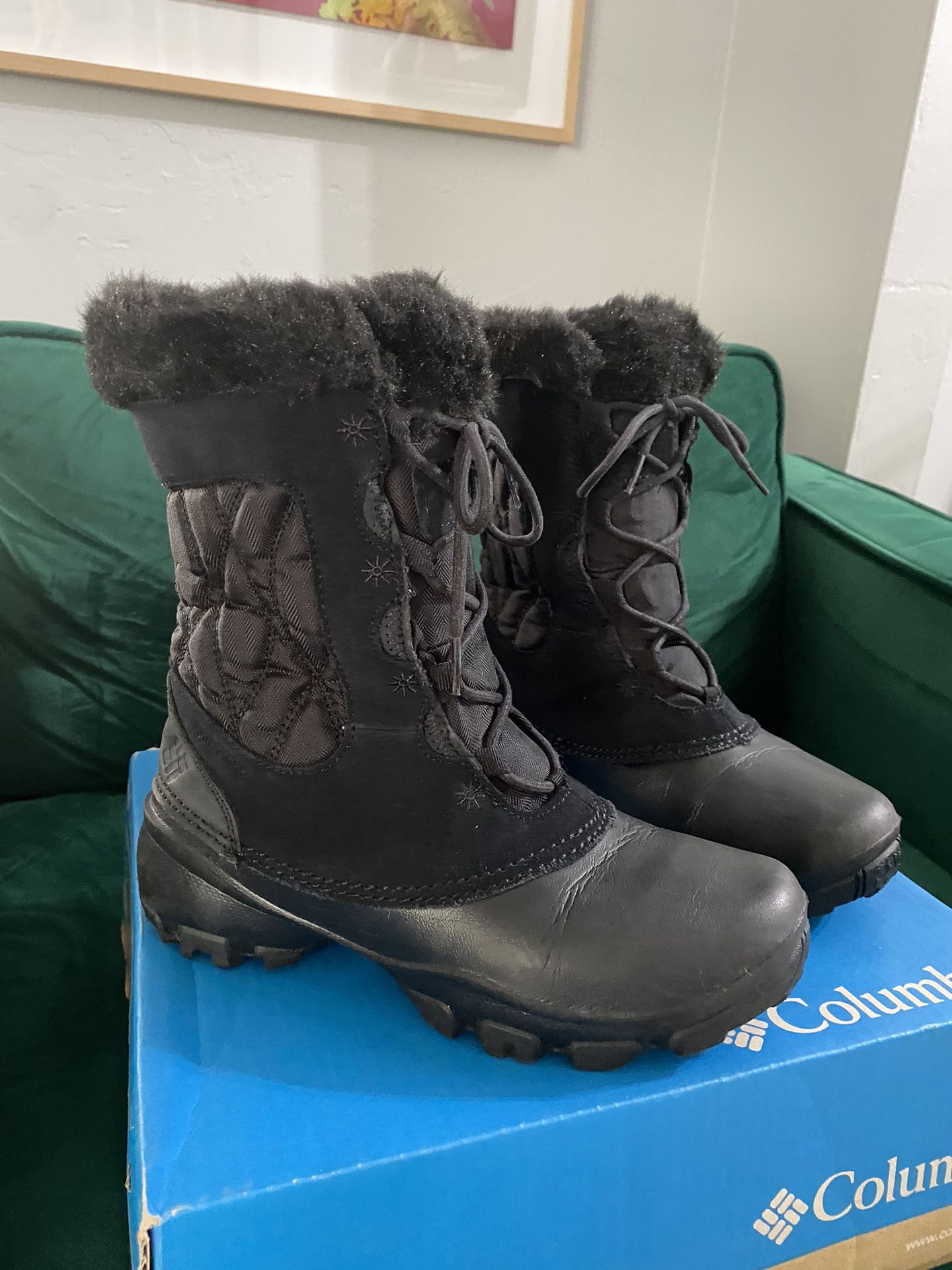 Columbia Snow Boots, size 6