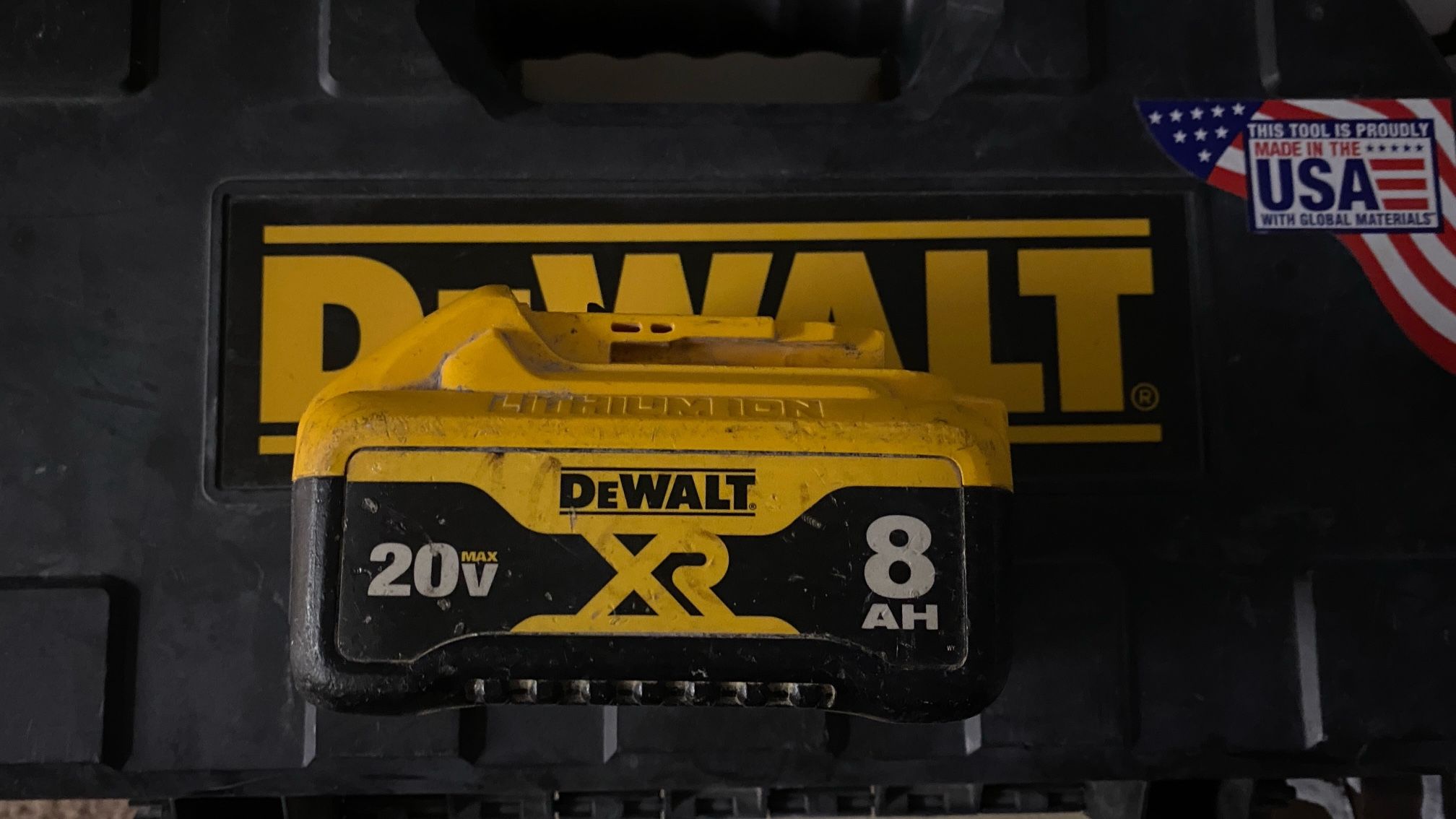 8AH XR 20v Dewalt Battery