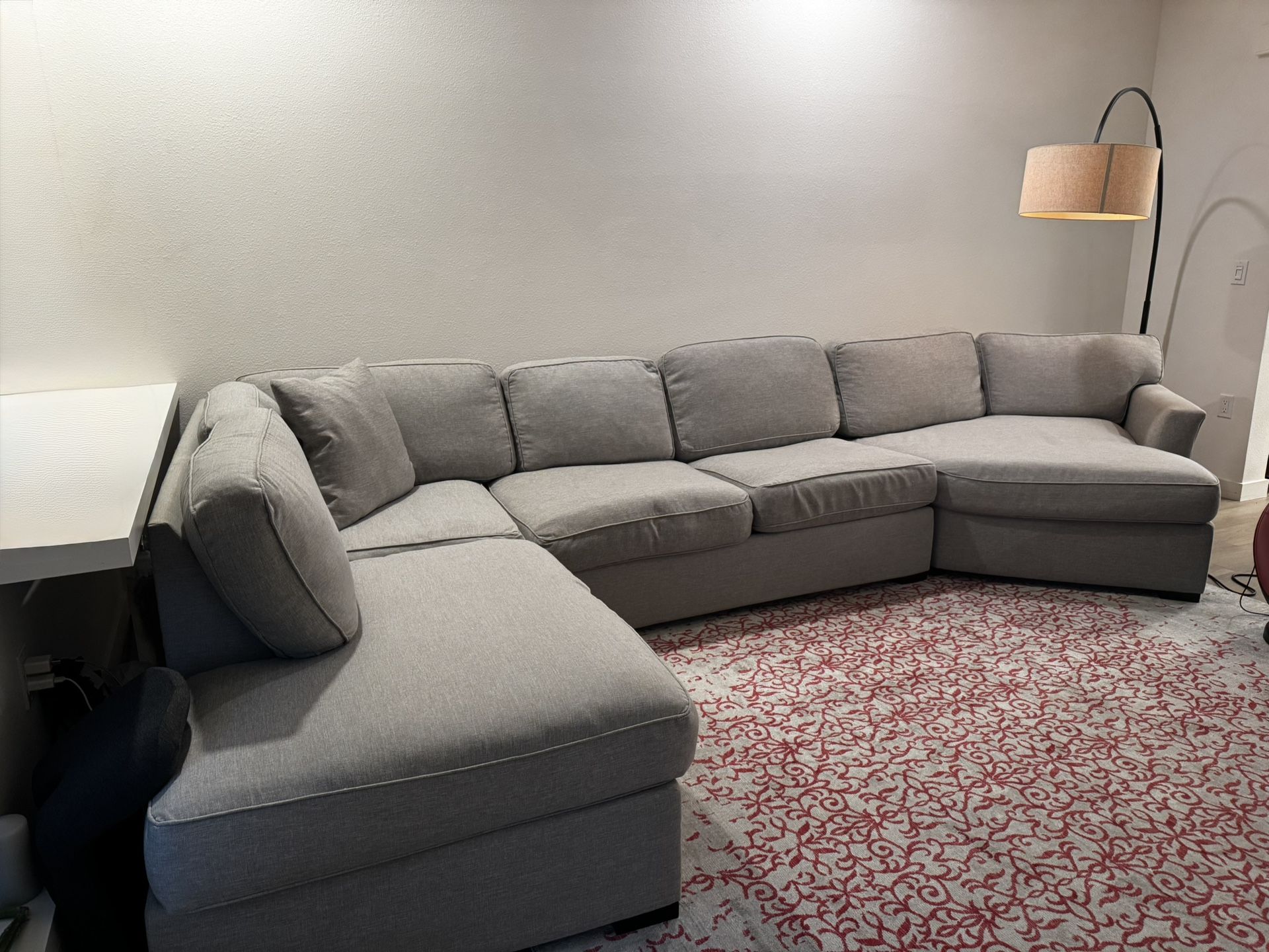 Living Spaces ASPEN Down-Filled Sectional Sofa with Pull-Out Sleeper – Excellent Condition