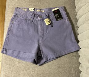 Levi’s 80s Mom Shorts. High Rise, Size 29
