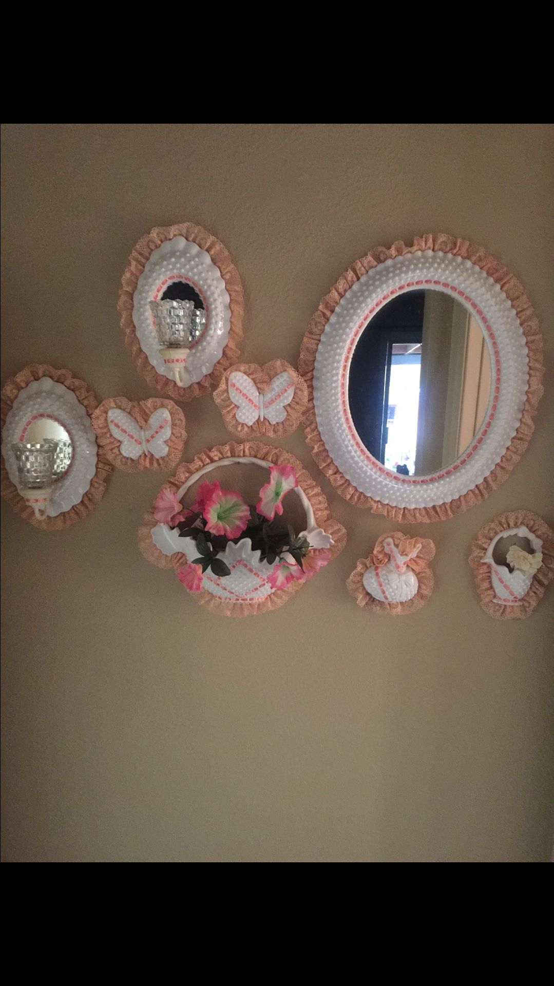 Gorgeous wall decoration