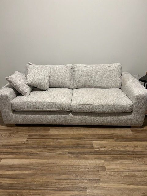 Member's Mark Modern Performance Fabric Track Arm Sofa